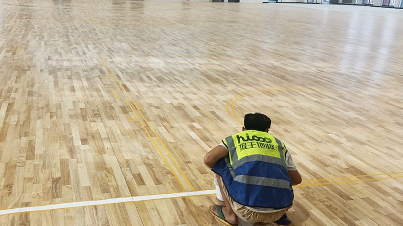 SPC地板商业项目效果图：揭秘现代商业空间的地板新宠
